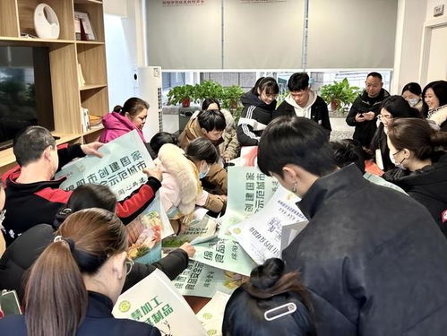 涪城區(qū)召開(kāi)餐飲服務(wù)單位創(chuàng)建國(guó)家食品安全示范城市暨企業(yè)落實(shí)食品安全主體責(zé)任培訓(xùn)會(huì)